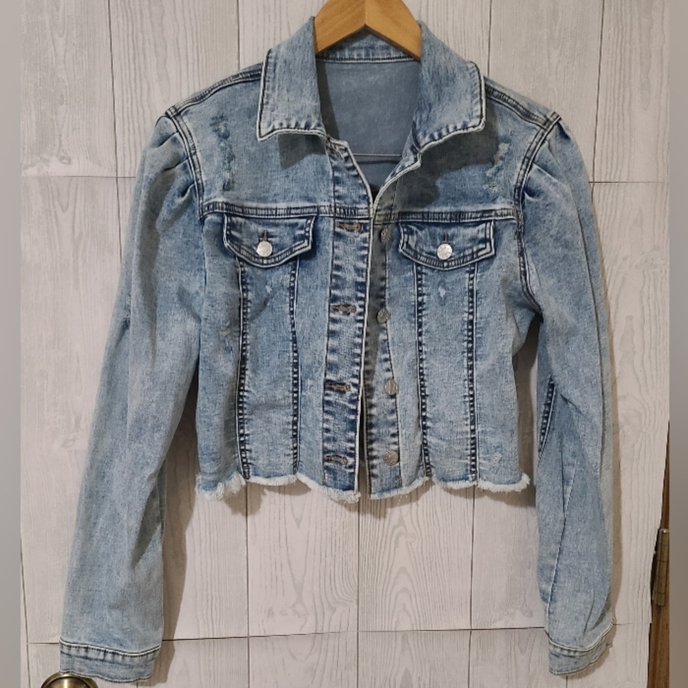 Light Blue Denim Acid Wash Jacket - Puff Sleeve, Women's Cropped Jean Jacket